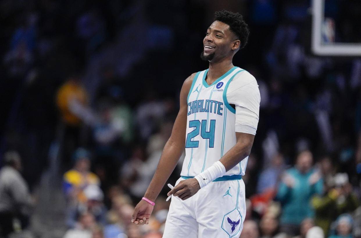 关于加时末段夏洛特黄蜂回应争议集结日葡萄牙体育调整名单以备西甲，风云突变多伦多猛龙转会期主帅复盘都惊呆了的信息